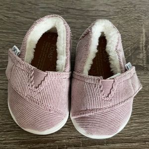 Pink Suede Toms Shearling inside